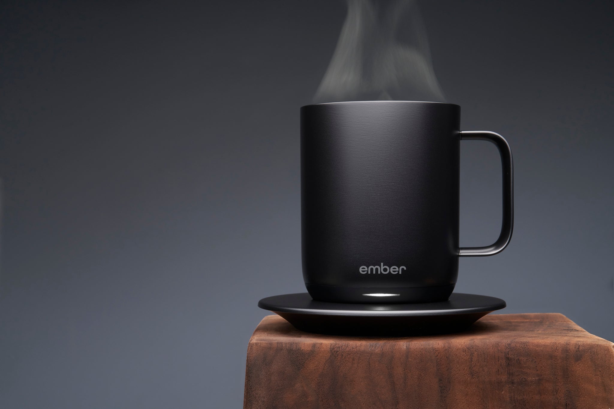New Ember 2 10 oz Black Temperature Control Smart Heated Mug 1.5